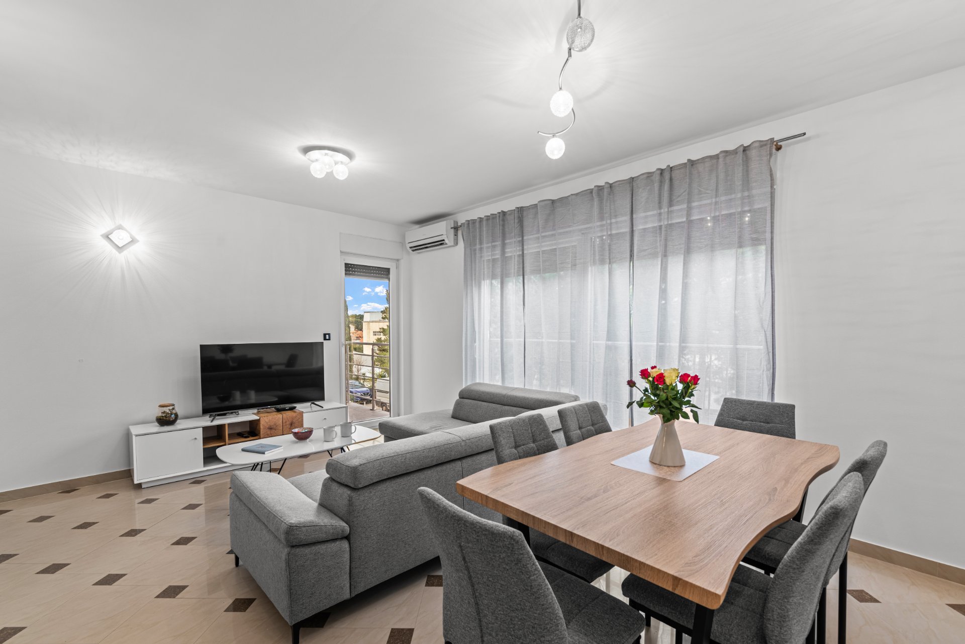 Commodo Villas — other