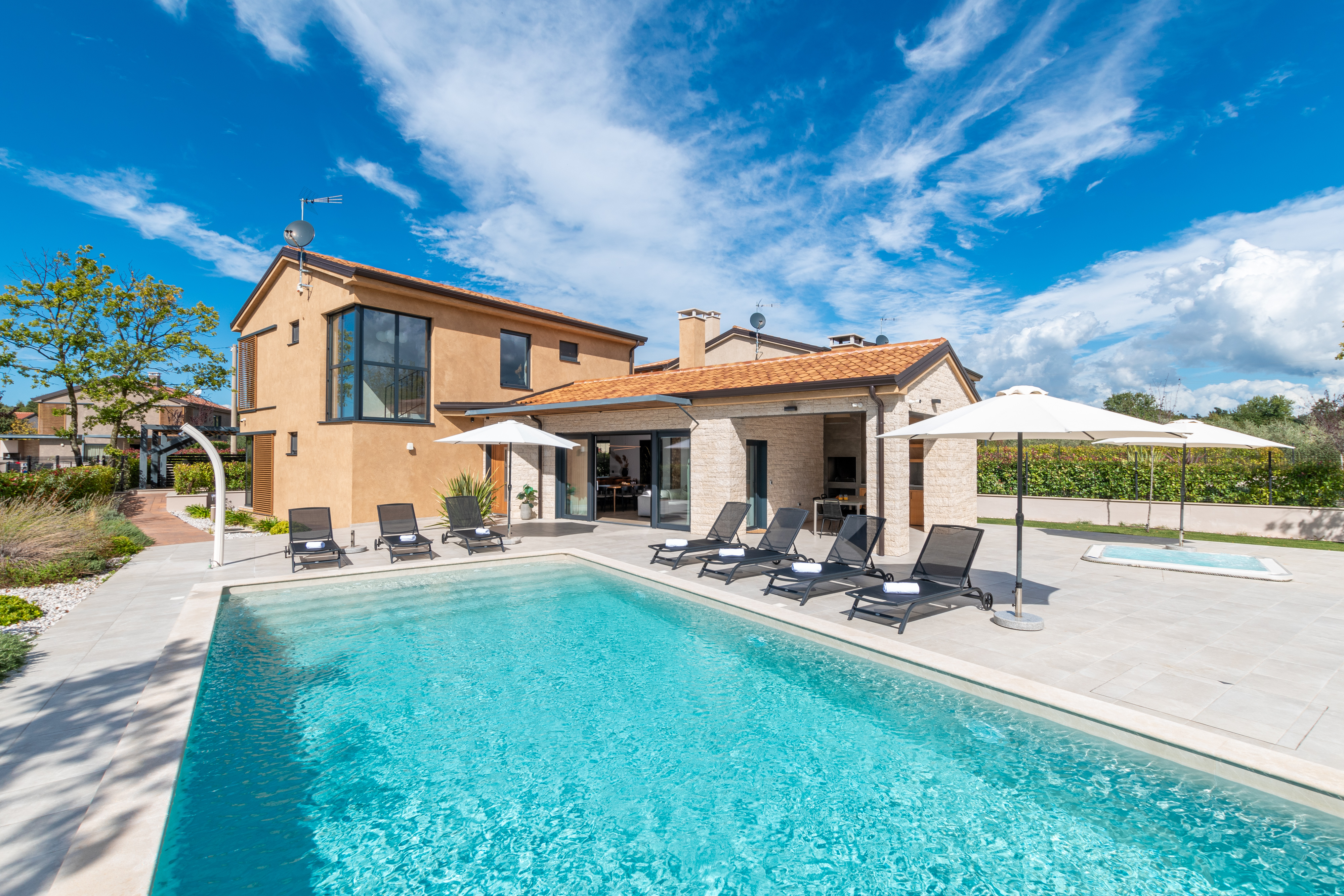 Villa Lana — Vila